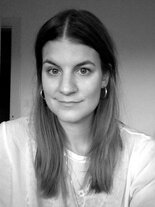 Melinda Por portrait